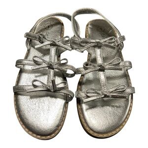 NWT Cat & Jack Kid Silver Metallic Aria Bow Sandals